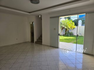 Casa Solta com 4 quartos mais 1 dependência completa no Miragem, Quintal Amplo e Sistema Solar