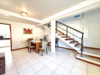 Casa Duplex Nascente - 3 Quartos em Buraquinho