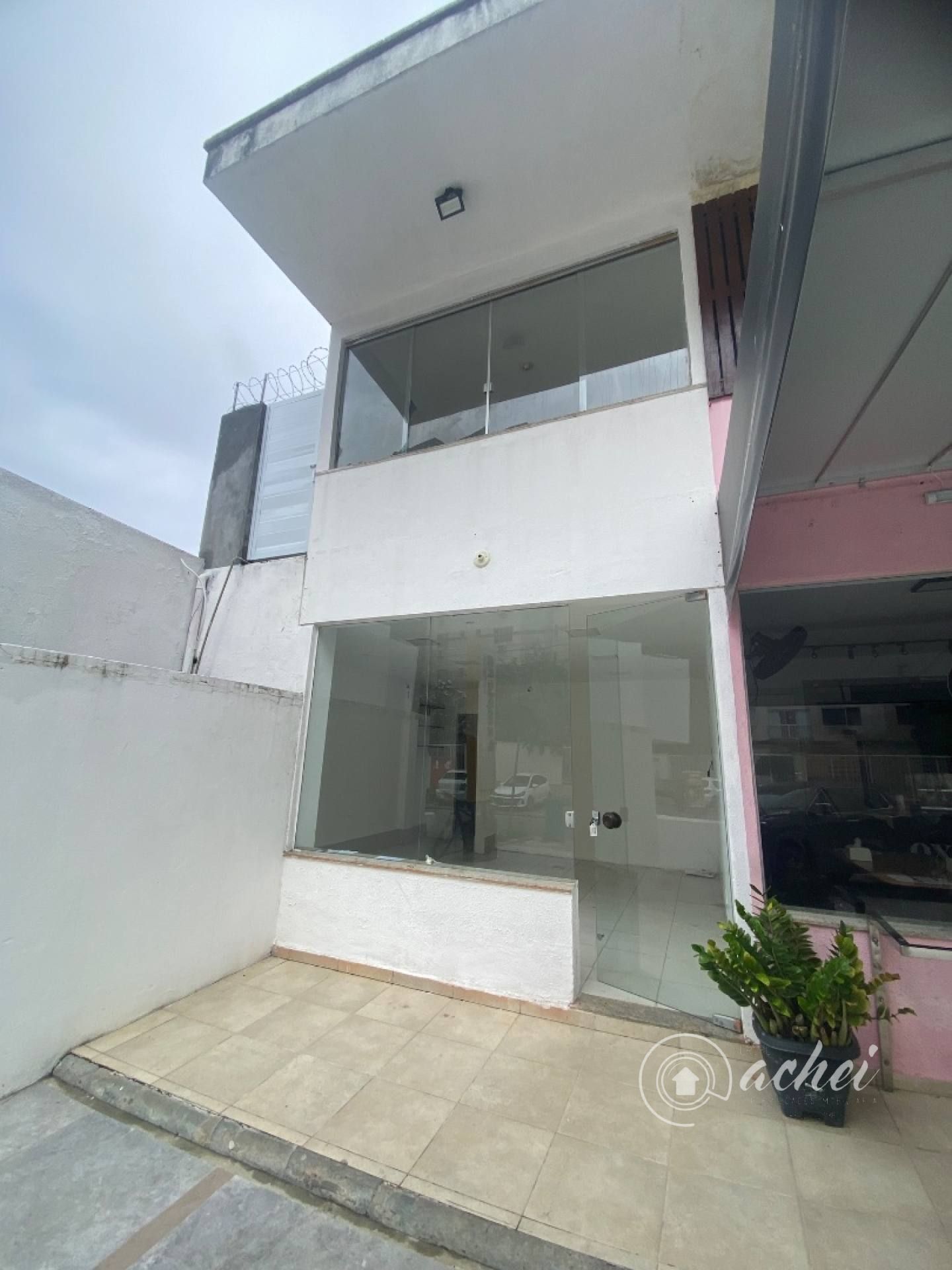 Loja para alugar no bairro BURAQUINHO em Lauro de Freitas/BA