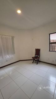 Casa em condomínio na estrada do Coco