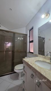 Casa em condomínio na estrada do Coco