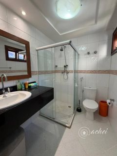 Casa ampla com 4 suítes, piscina e 700 m² de terreno em Vilas do Atlântico
