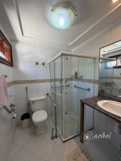 Casa para locação com 4 suítes, piscina e 700 m² em Vilas do Atlântico