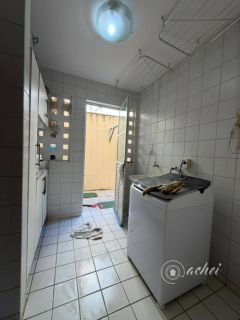 Casa para locação com 4 suítes, piscina e 700 m² em Vilas do Atlântico