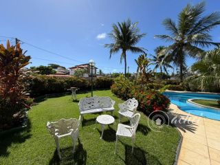 Casa para locação com 4 suítes, piscina e 700 m² em Vilas do Atlântico