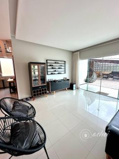 CASA DE ALTO PADRÃO À VENDA | PRISCILA DUTRA – LAURO DE FREITAS