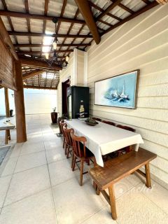 Casa Duplex à Venda em Vilas do Atlântico | 4 Suítes | Condomínio Fechado | Energia Solar