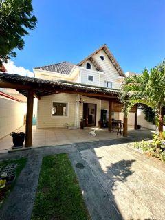 Casa Duplex à Venda em Vilas do Atlântico | 4 Suítes | Condomínio Fechado | Energia Solar