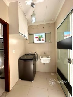 Casa Duplex à Venda em Vilas do Atlântico | 4 Suítes | Condomínio Fechado | Energia Solar