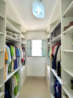 Casa Duplex à Venda em Vilas do Atlântico | 4 Suítes | Condomínio Fechado | Energia Solar