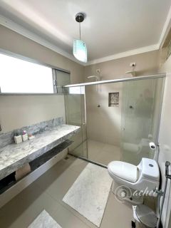 Casa Duplex à Venda em Vilas do Atlântico | 4 Suítes | Condomínio Fechado | Energia Solar