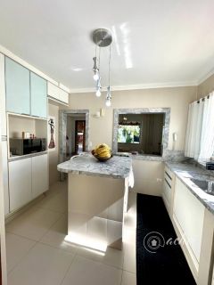 Casa Duplex à Venda em Vilas do Atlântico | 4 Suítes | Condomínio Fechado | Energia Solar