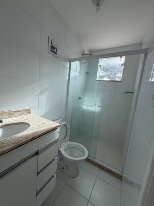 Apartamento 2/4 com Suíte e Varanda à Venda em Pitangueiras – Excelente Localização!
