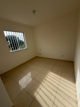 Apartamento 2/4 com Suíte e Varanda à Venda em Pitangueiras – Excelente Localização!