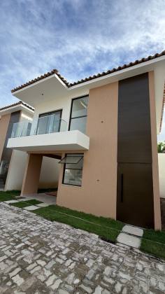 Casas Novas à Venda em Buraquinho | 3 Suítes e Condomínio com Piscina