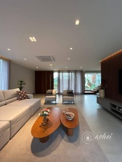 Casa de Alto Padrão em Praia do Forte | 6 Suítes | 700 m² de Terreno