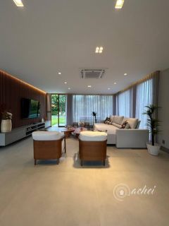 Casa de Alto Padrão em Praia do Forte | 6 Suítes | 700 m² de Terreno