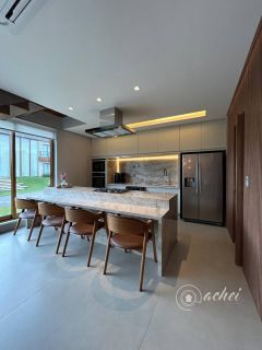 Casa de Alto Padrão em Praia do Forte | 6 Suítes | 700 m² de Terreno