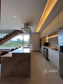 Casa de Alto Padrão em Praia do Forte | 6 Suítes | 700 m² de Terreno