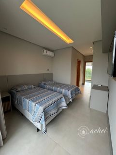 Casa de Alto Padrão em Praia do Forte | 6 Suítes | 700 m² de Terreno