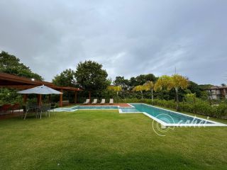 Casa de Alto Padrão em Praia do Forte | 6 Suítes | 700 m² de Terreno
