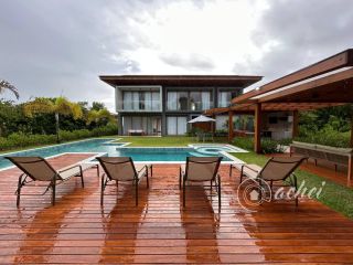 Casa de Alto Padrão em Praia do Forte | 6 Suítes | 700 m² de Terreno