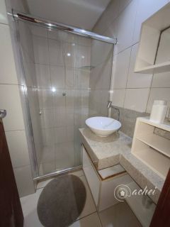 Casa 3 suítes em Buraquinho - Porteira Fechada