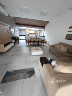 Casa 3 suítes em Buraquinho - Porteira Fechada
