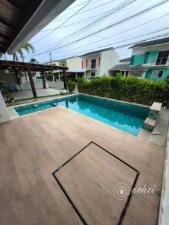 Casa 3 suítes em Buraquinho - Porteira Fechada