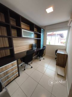 Casa 3 suítes em Buraquinho - Porteira Fechada