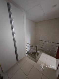 Casa 3 suítes em Buraquinho - Porteira Fechada