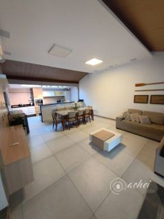 Casa 3 suítes em Buraquinho - Porteira Fechada