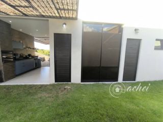 Casa com planejados, 3 Suítes e Espaço Gourmet  no Alphaville Litoral Norte 3