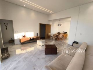 Casa com planejados, 3 Suítes e Espaço Gourmet  no Alphaville Litoral Norte 3