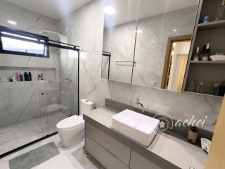 Casa com planejados, 3 Suítes e Espaço Gourmet  no Alphaville Litoral Norte 3