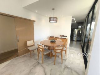 Casa com planejados, 3 Suítes e Espaço Gourmet  no Alphaville Litoral Norte 3