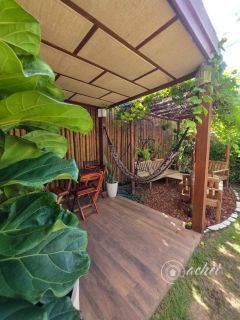 Venda | Garden com alma de casa a um  passo  da  Praia  de  Buraquinho