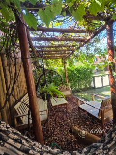 Venda | Garden com alma de casa a um  passo  da  Praia  de  Buraquinho