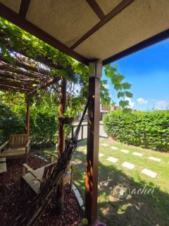 Venda | Garden com alma de casa a um  passo  da  Praia  de  Buraquinho
