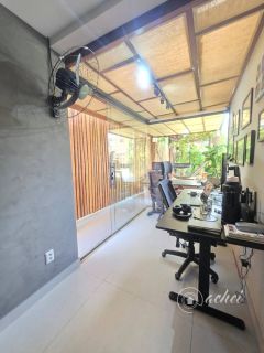 Venda | Garden com alma de casa a um  passo  da  Praia  de  Buraquinho