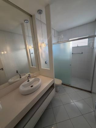 CASA À VENDA EM CONDOMÍNIO – VILAS DO ATLÂNTICO