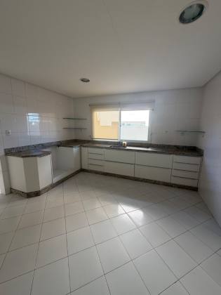 CASA À VENDA EM CONDOMÍNIO – VILAS DO ATLÂNTICO