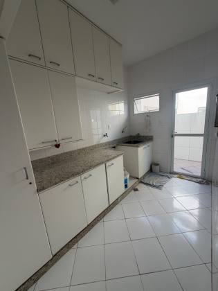 CASA À VENDA EM CONDOMÍNIO – VILAS DO ATLÂNTICO