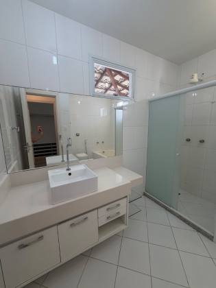 CASA À VENDA EM CONDOMÍNIO – VILAS DO ATLÂNTICO