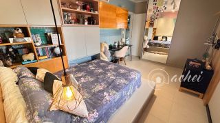 Casa de alto padrão com 4 suítes, piscina privativa e aproximadamente 500 m² de área construída