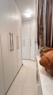 Casa de alto padrão com 4 suítes, piscina privativa e aproximadamente 500 m² de área construída