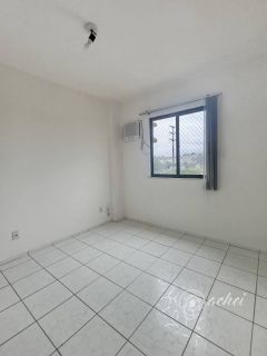 APARTAMENTO À VENDA | CONFORTO E PRATICIDADE EM CONDOMÍNIO FECHADO