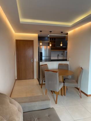 APARTAMENTO FINAMENTE DECORADO EM ABRANTES!