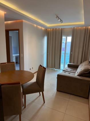 APARTAMENTO FINAMENTE DECORADO EM ABRANTES!