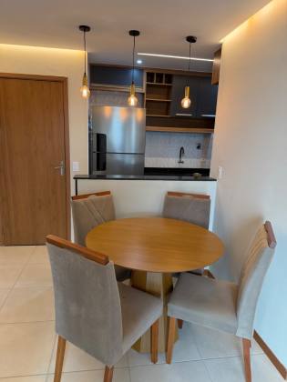 APARTAMENTO FINAMENTE DECORADO EM ABRANTES!